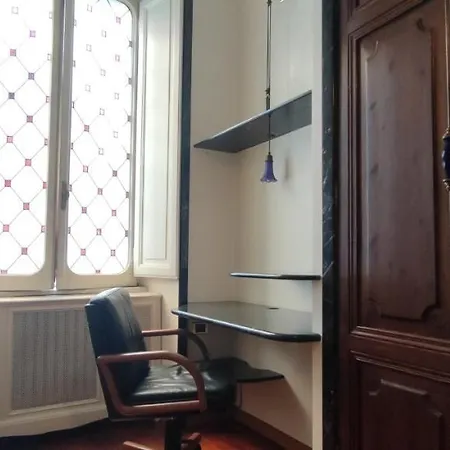 Piazza Cavour Guest House شقة